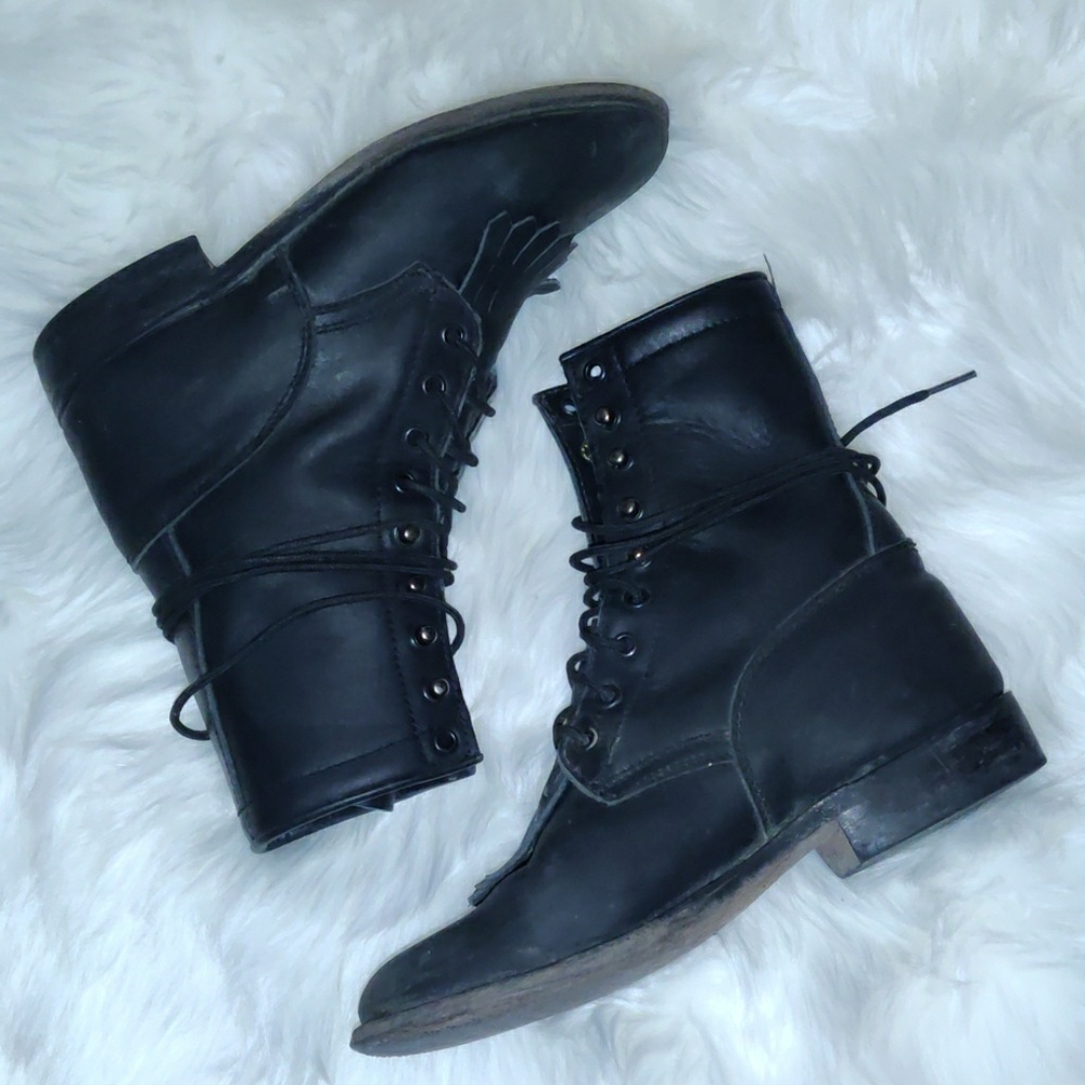 lace up black boots